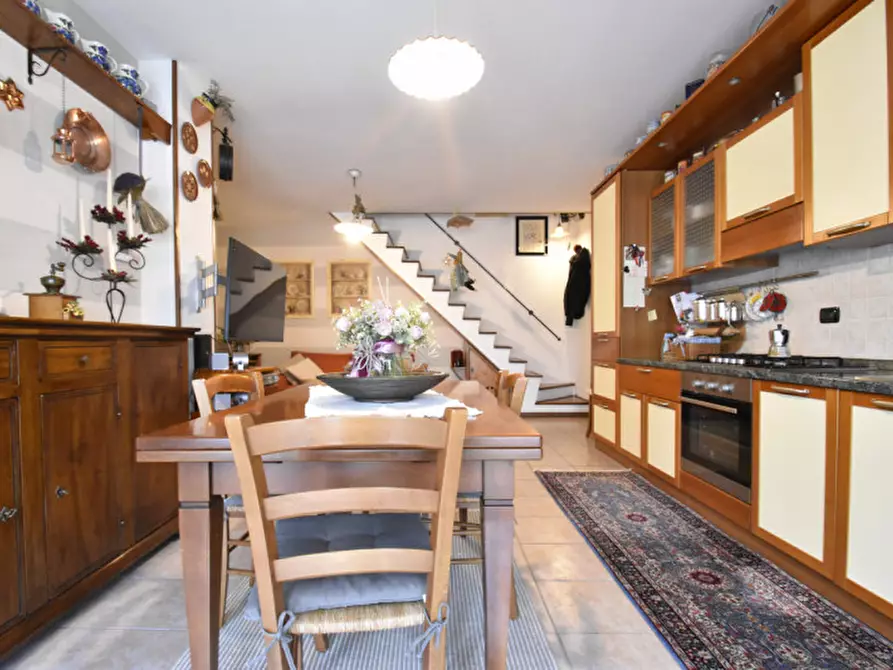 Immagine 9 di Appartamento in vendita  in Via Sen. Luigi Montresor 17 a Bussolengo