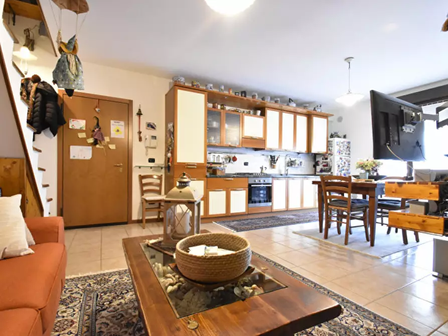 Immagine 11 di Appartamento in vendita  in Via Sen. Luigi Montresor 17 a Bussolengo