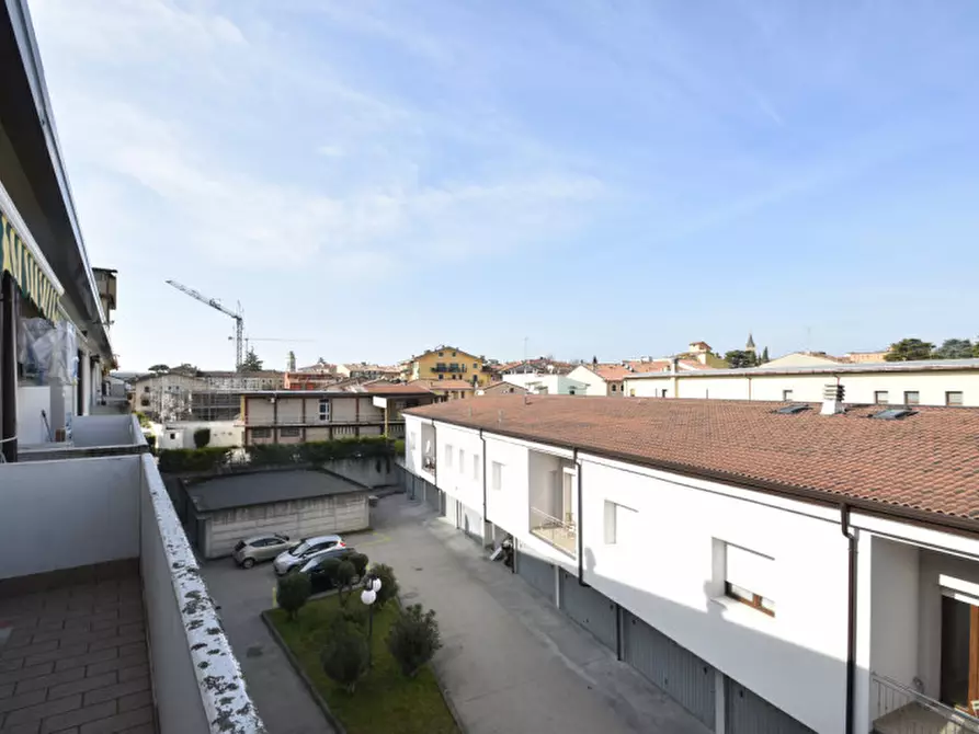 Immagine 16 di Appartamento in vendita  in Via Sen. Luigi Montresor 17 a Bussolengo