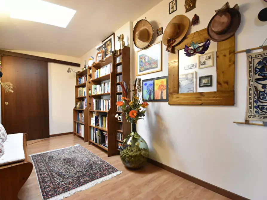 Immagine 33 di Appartamento in vendita  in Via Sen. Luigi Montresor 17 a Bussolengo