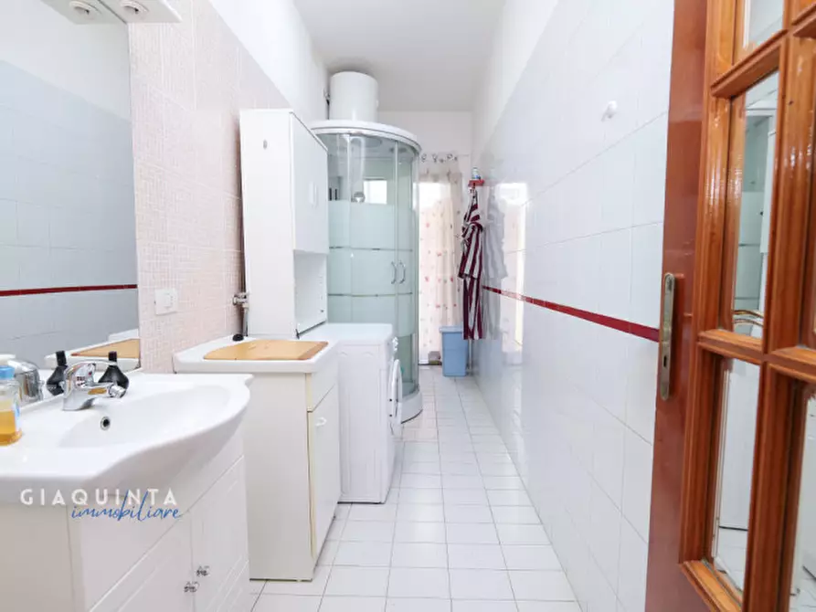 Immagine 9 di Casa indipendente in vendita  in Via Giovanni Boccaccio n. 1 a Palagonia