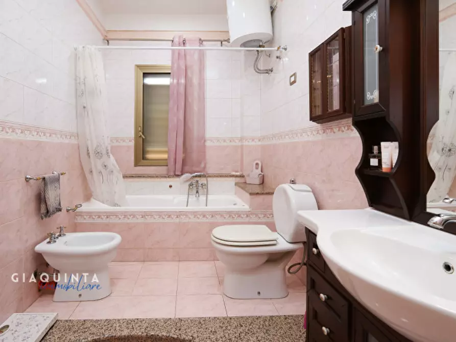 Immagine 10 di Casa indipendente in vendita  in Via Giovanni Boccaccio n. 1 a Palagonia