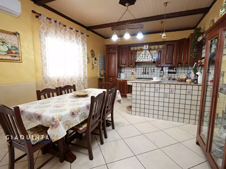 Immagine 16 di Casa indipendente in vendita  in Via Giovanni Boccaccio n. 1 a Palagonia