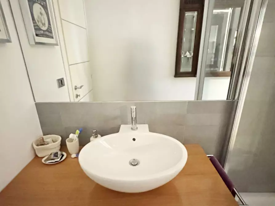 Immagine 24 di Appartamento in affitto  in Via Paesana a Torino