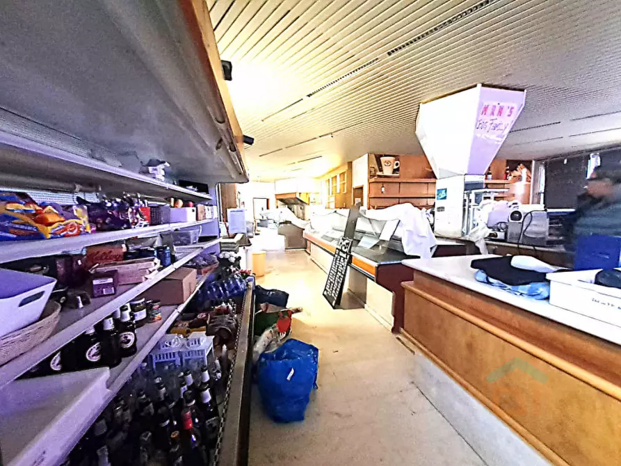 Immagine 10 di Attività commerciale in affitto  in viale del capricorno 63 a Grado