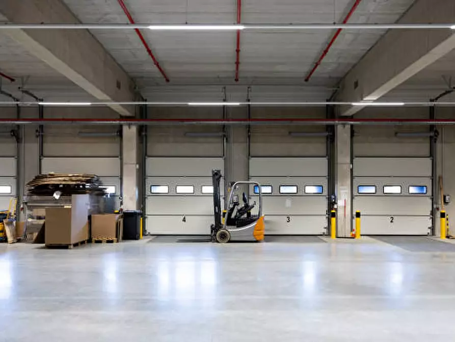 Immagine 21 di Capannone industriale in vendita  a Zanè