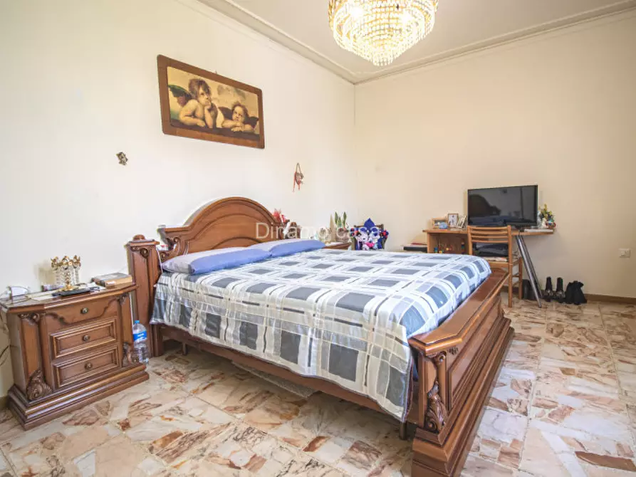 Immagine 7 di Casa indipendente in vendita  a Prato