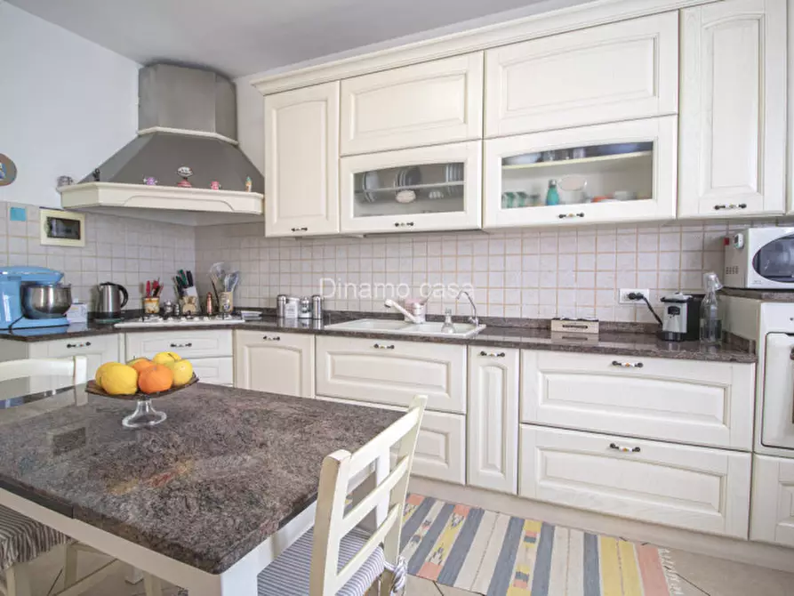 Immagine 17 di Casa indipendente in vendita  a Prato