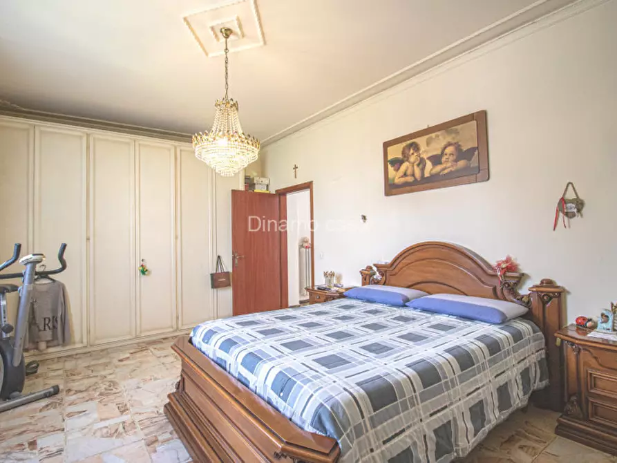 Immagine 23 di Casa indipendente in vendita  a Prato