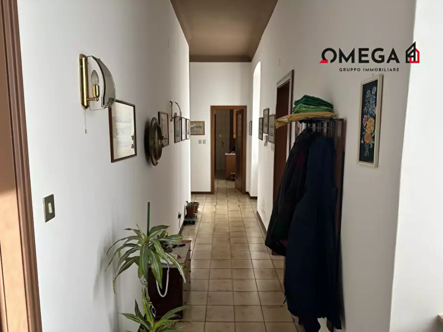 Immagine 3 di Appartamento in vendita  in Via Roma, 12 a Muggia