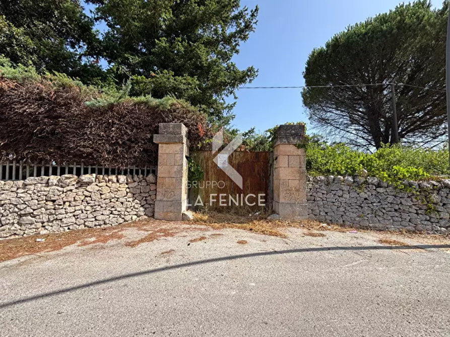 Immagine 1 di Casa indipendente in vendita  in Via Alberobello a Martina Franca