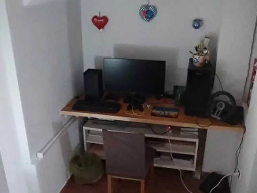 Immagine 2 di Appartamento in vendita  in Via salita Miradois,34 a Napoli