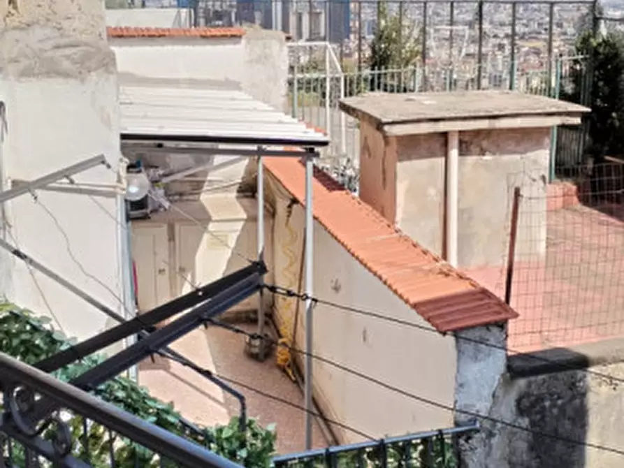 Immagine 10 di Appartamento in vendita  in Via salita Miradois,34 a Napoli