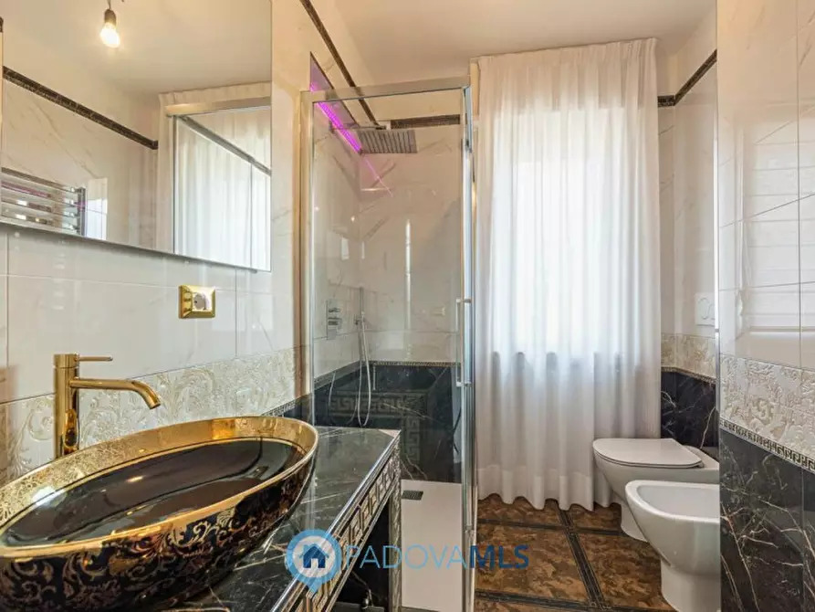 Immagine 26 di Appartamento in vendita  in Via Previtali, 1 a Abano Terme