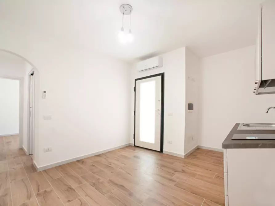 Immagine 7 di Appartamento in vendita  in via nazionale 274 a Orosei