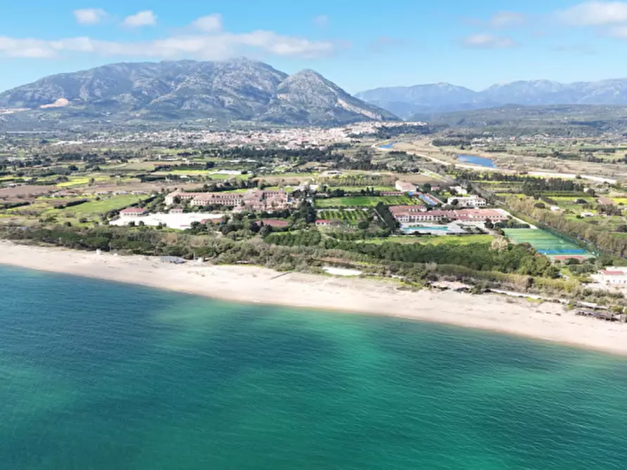 Immagine 20 di Appartamento in vendita  in via nazionale 274 a Orosei