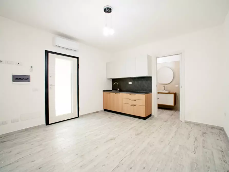 Immagine 2 di Appartamento in vendita  in Via Nazionale a Orosei