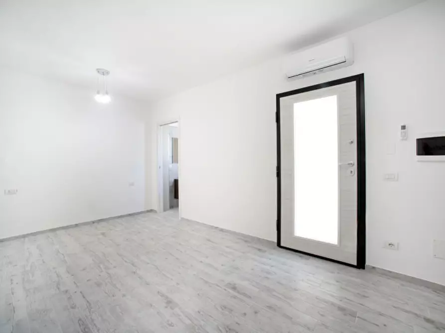 Immagine 7 di Appartamento in vendita  in Via Nazionale a Orosei