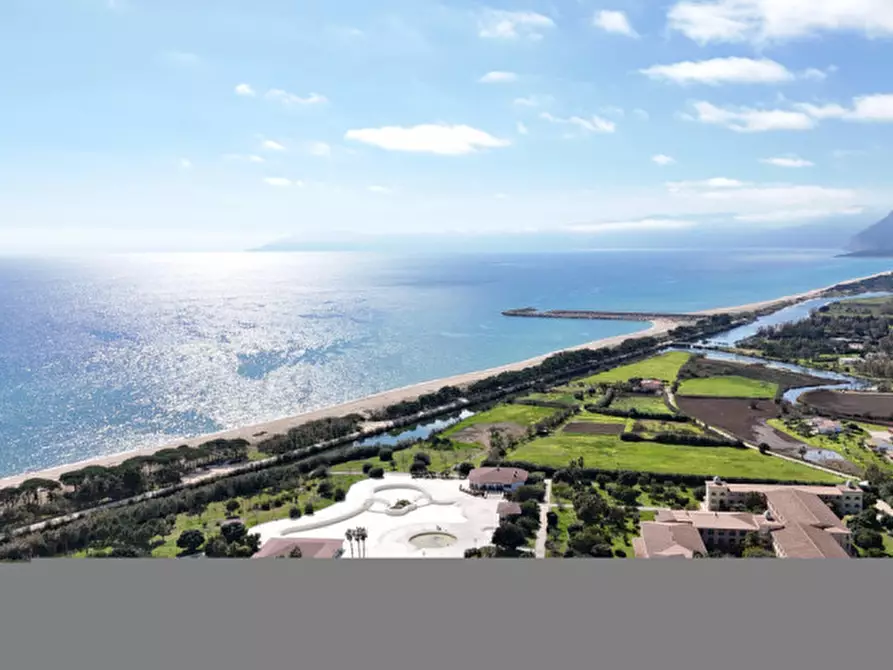 Immagine 12 di Appartamento in vendita  in Via Nazionale a Orosei