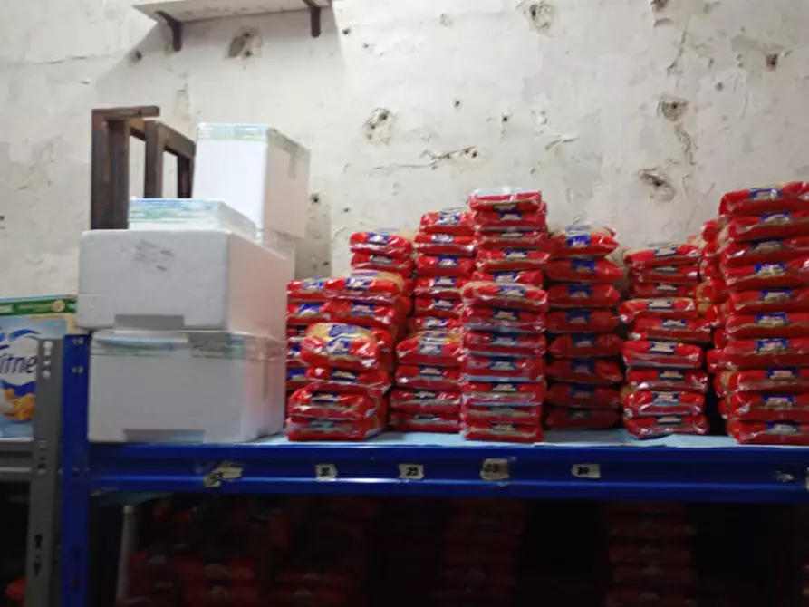 Immagine 5 di Magazzino in vendita  in Donn'Albina 32 a Napoli