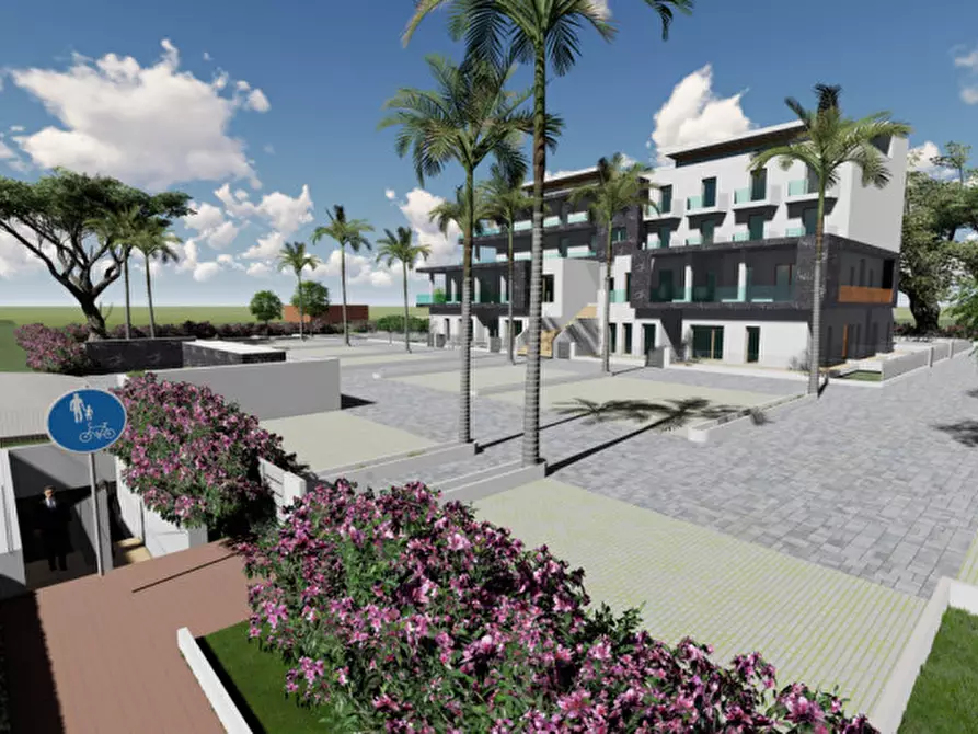 Immagine 1 di Hotel in vendita  a Porto Recanati