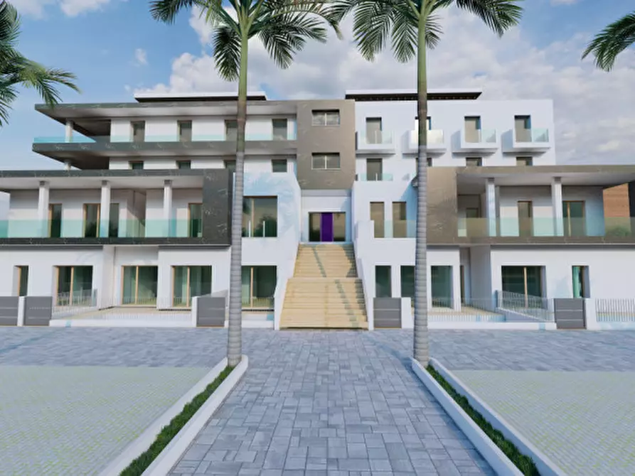 Immagine 3 di Hotel in vendita  a Porto Recanati