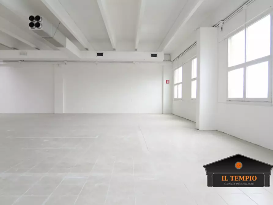 Immagine 5 di Capannone industriale in affitto  in via ludovico lazzaro Zamenhof a Torri Di Quartesolo