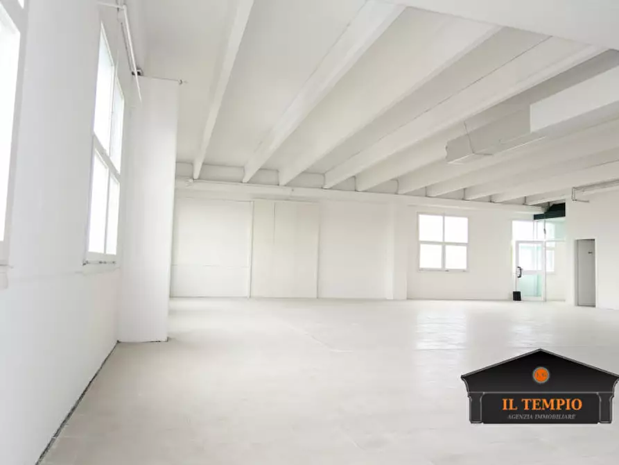 Immagine 8 di Capannone industriale in affitto  in via ludovico lazzaro Zamenhof a Torri Di Quartesolo