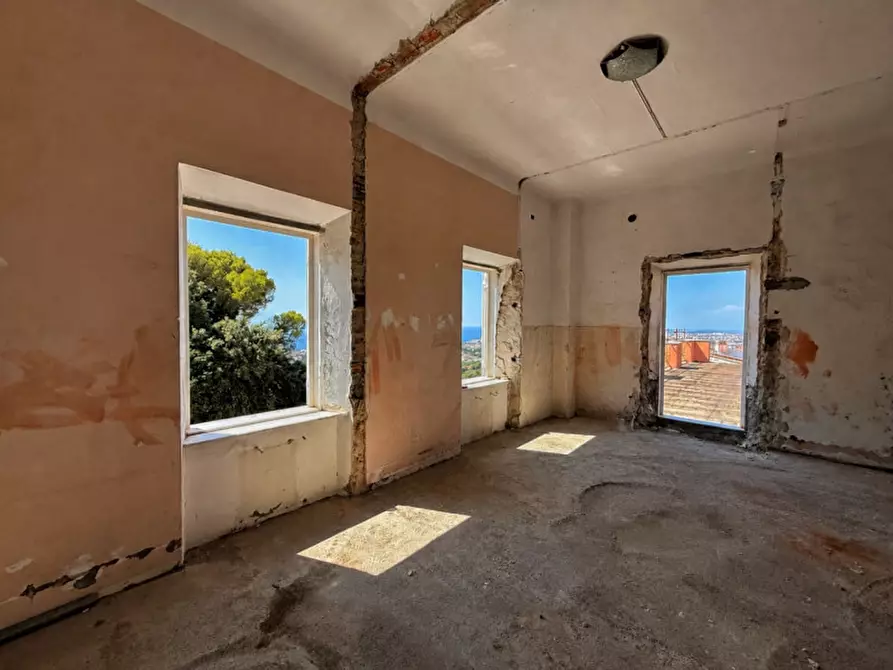 Immagine 7 di Attico in vendita  in Via di Montenero a Livorno