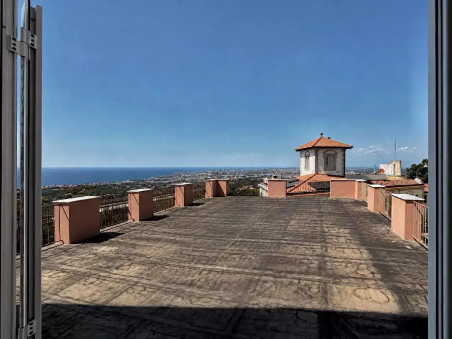 Immagine 9 di Attico in vendita  in Via di Montenero a Livorno