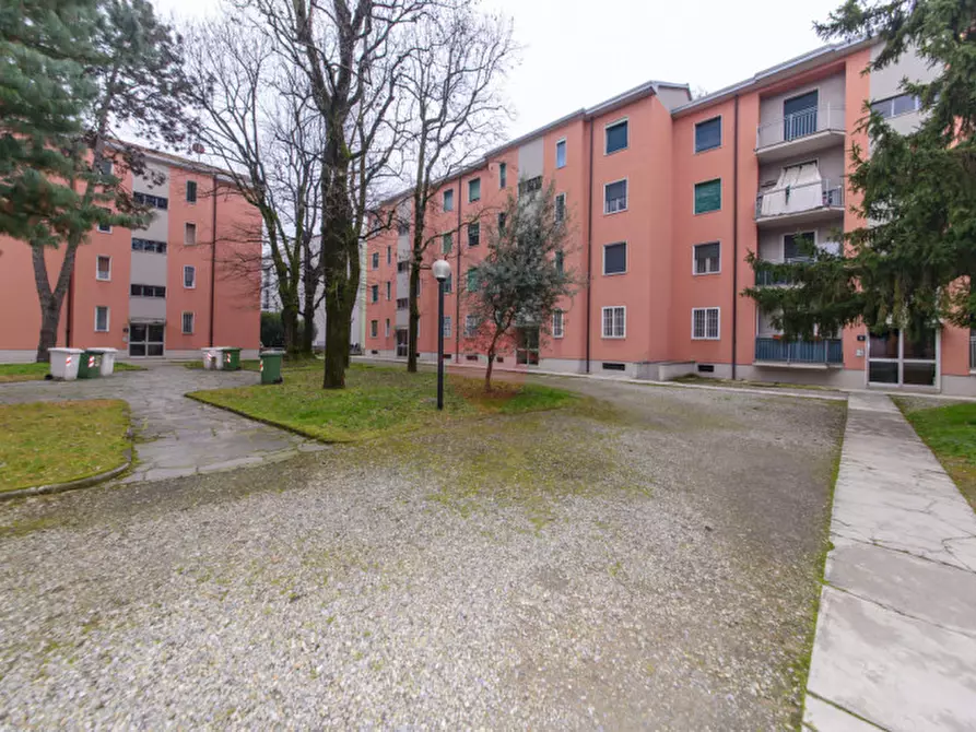 Immagine 38 di Appartamento in vendita  in Via Giacomo Leopardi 109 a Sesto San Giovanni