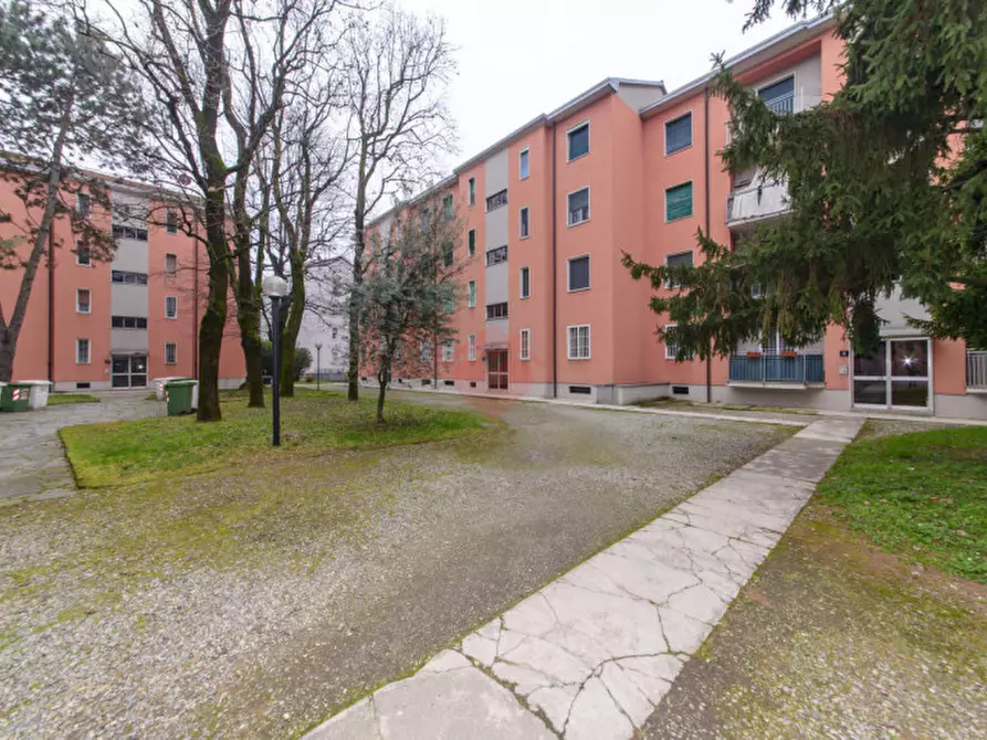 Immagine 40 di Appartamento in vendita  in Via Giacomo Leopardi 109 a Sesto San Giovanni