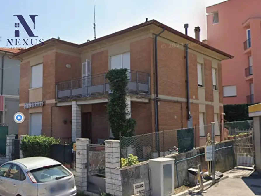 Immagine 1 di Appartamento in vendita  in Via Carlo Pisacane n.94 a Fano