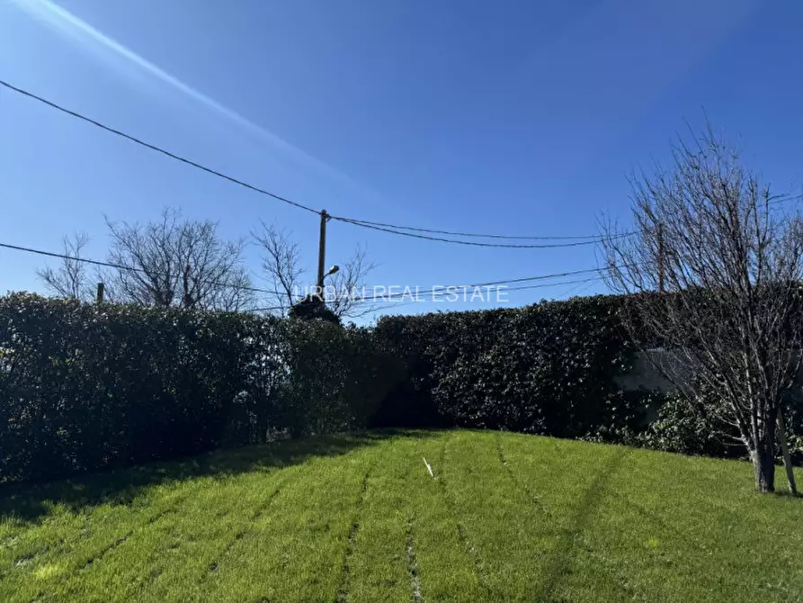 Immagine 27 di Villa in affitto  in Scala Santa 133/1 a Trieste