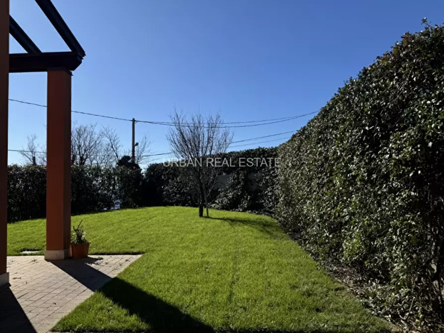 Immagine 37 di Villa in affitto  in Scala Santa 133/1 a Trieste