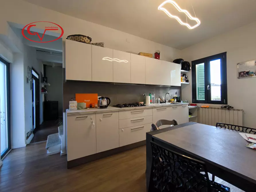 Immagine 5 di Villetta a schiera in vendita  in Via Pier Capponi a Figline E Incisa Valdarno