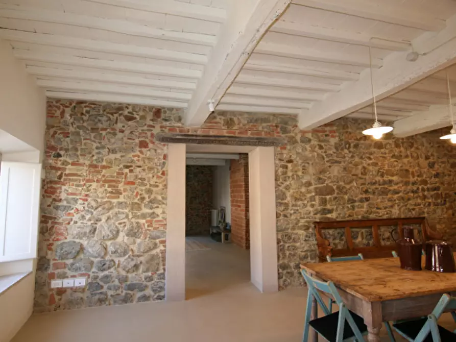 Immagine 7 di Appartamento in vendita  a Lucignano