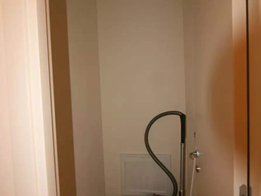 Immagine 11 di Appartamento in vendita  a Lucignano