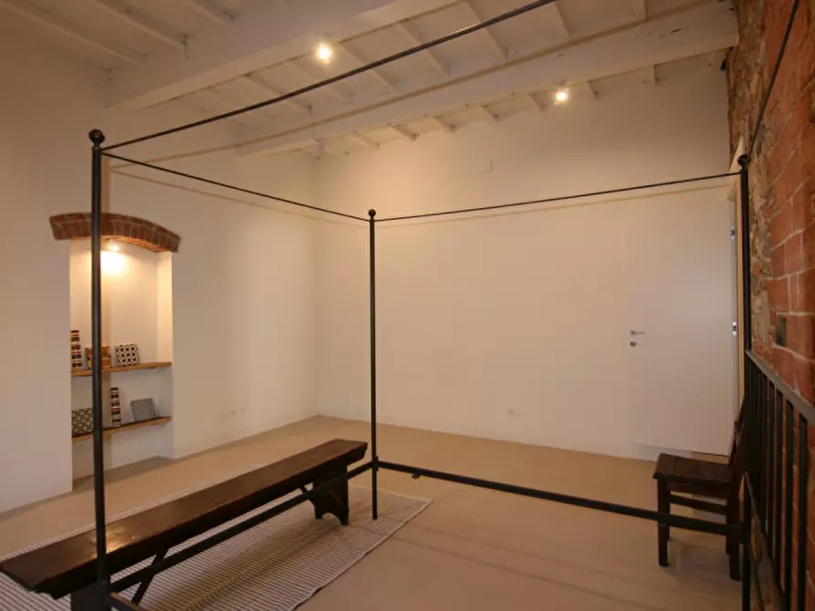 Immagine 22 di Appartamento in vendita  a Lucignano