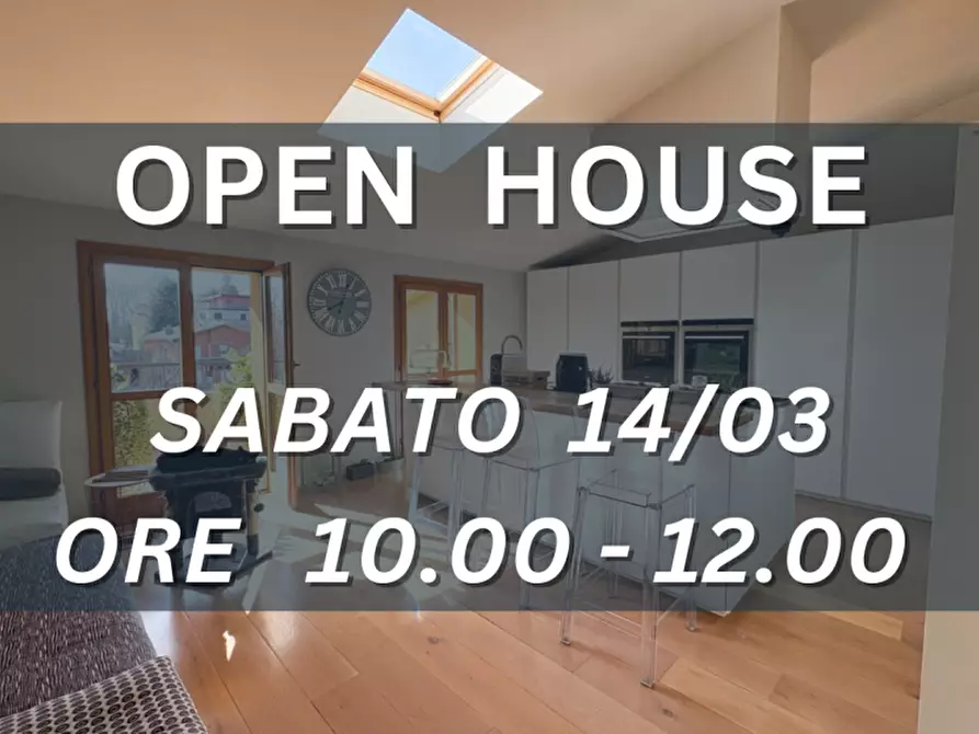 Immagine 1 di Appartamento in vendita  in Via Giuseppe Piermarini 28 a Biassono