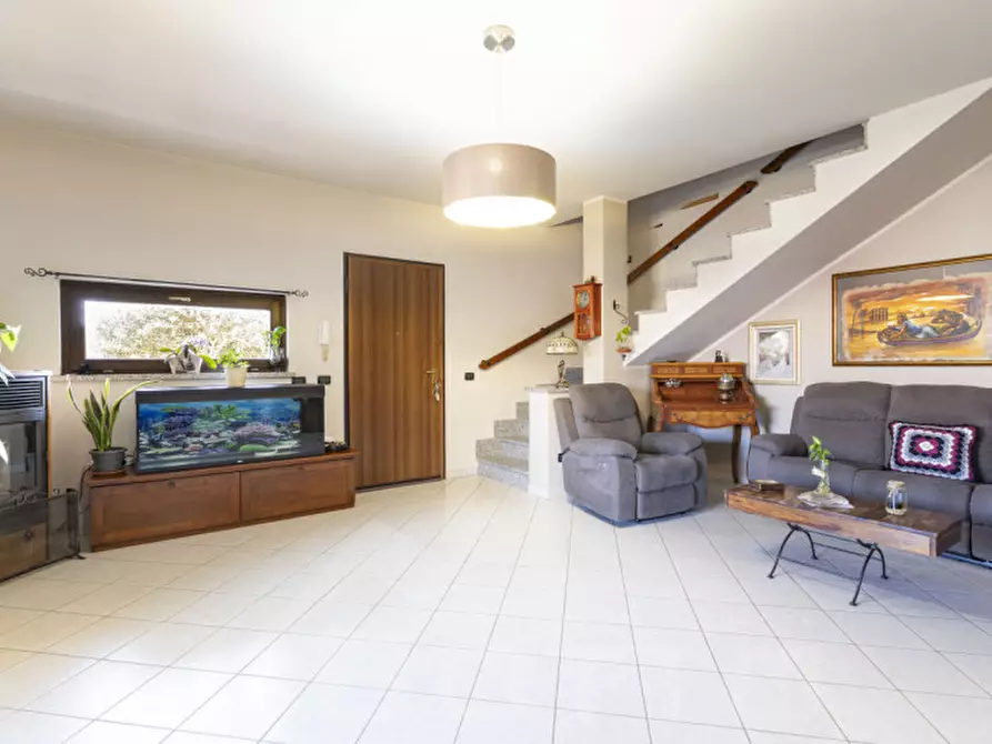 Immagine 6 di Villetta a schiera in vendita  in Via Agostino Luogo 15 a Divignano