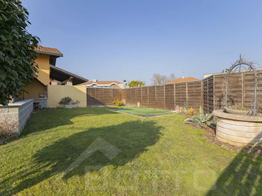 Immagine 21 di Villetta a schiera in vendita  in Via Agostino Luogo 15 a Divignano