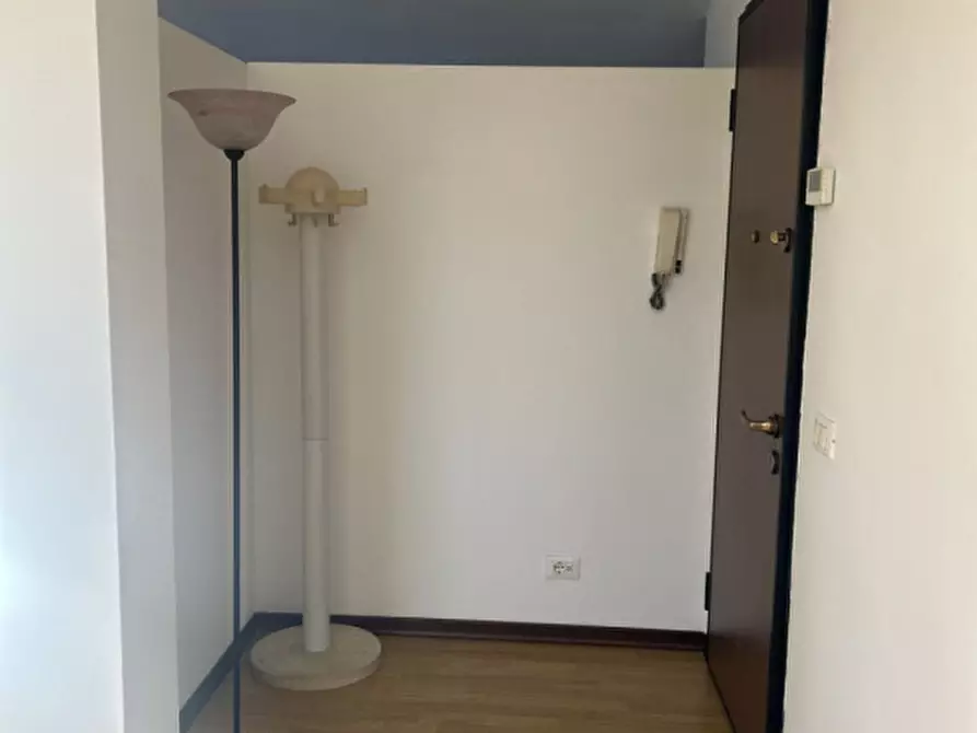 Immagine 3 di Appartamento in vendita  in Via Calabria, 2 a Voghera