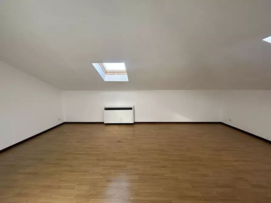 Immagine 4 di Appartamento in vendita  in Via Calabria, 2 a Voghera