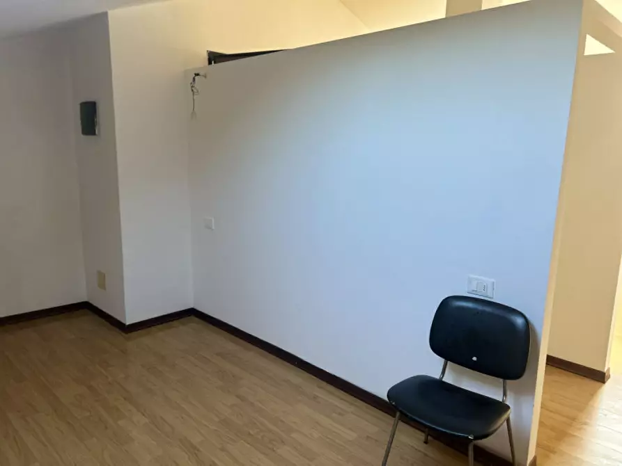 Immagine 9 di Appartamento in vendita  in Via Calabria, 2 a Voghera