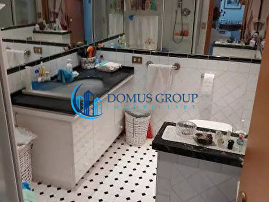 Immagine 21 di Appartamento in vendita  in Via Macchi Giuseppe a Roma