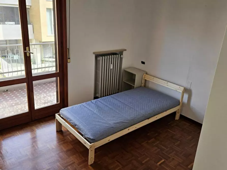 Immagine 10 di Appartamento in affitto  in Via Ciro Menotti a Parma