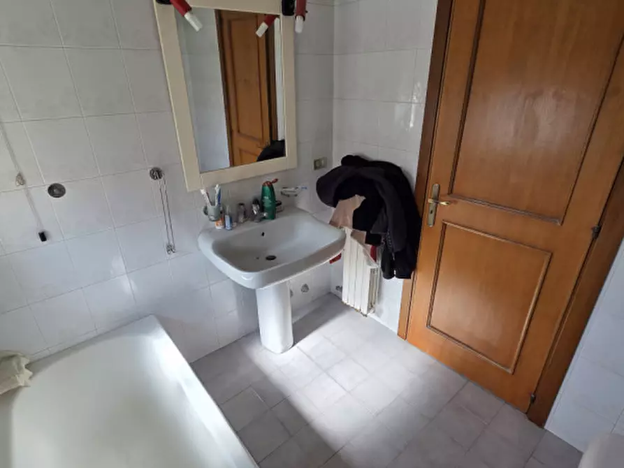 Immagine 13 di Appartamento in vendita  in via bari 12 a Lecce