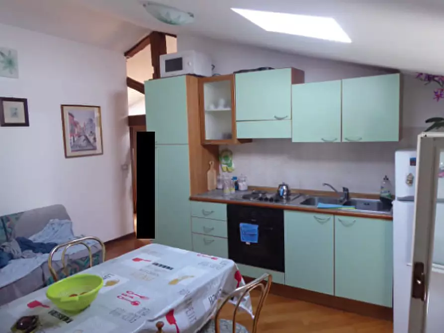 Immagine 10 di Villetta a schiera in vendita  in Via Porcia, 17 a Vittorio Veneto