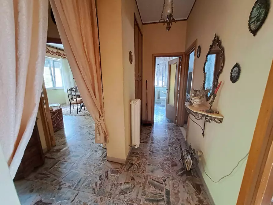 Immagine 3 di Appartamento in vendita  a Tuoro Sul Trasimeno